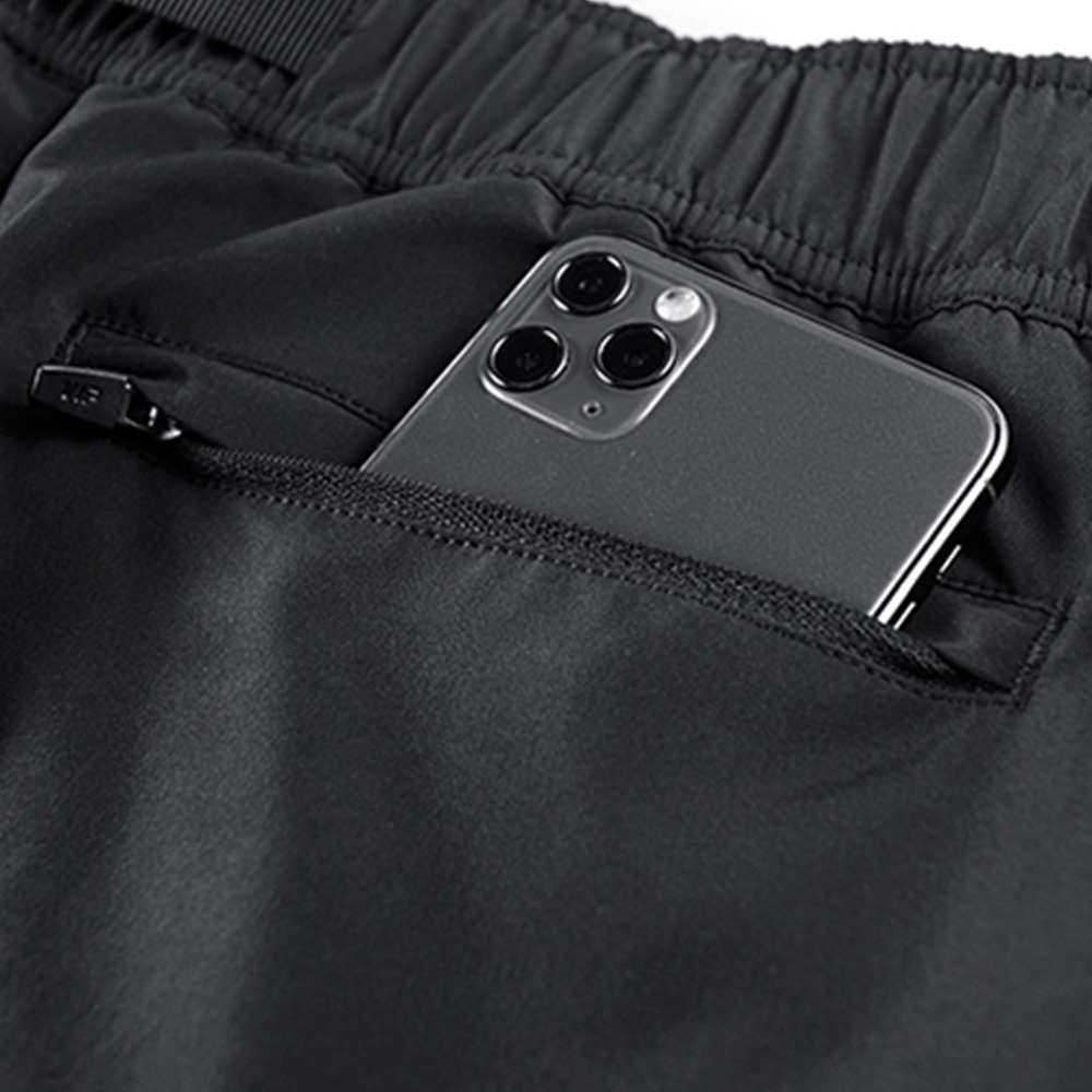 防水・防汚　裾絞りカーゴパンツ