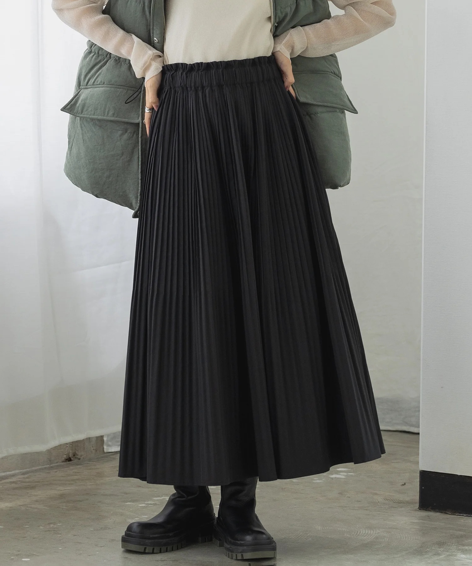 プリーツスカート