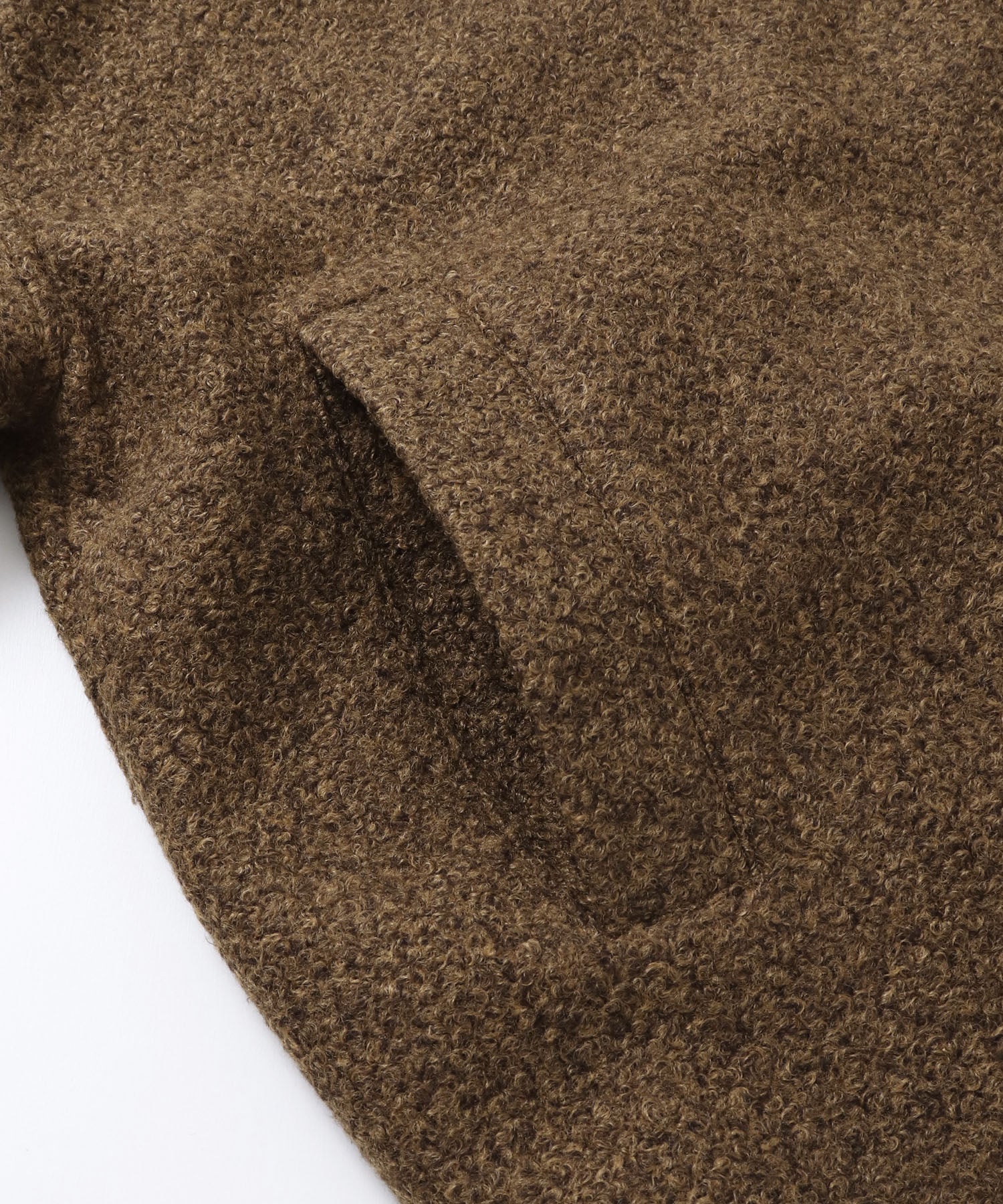 くるくるブークレ ミディアムコート