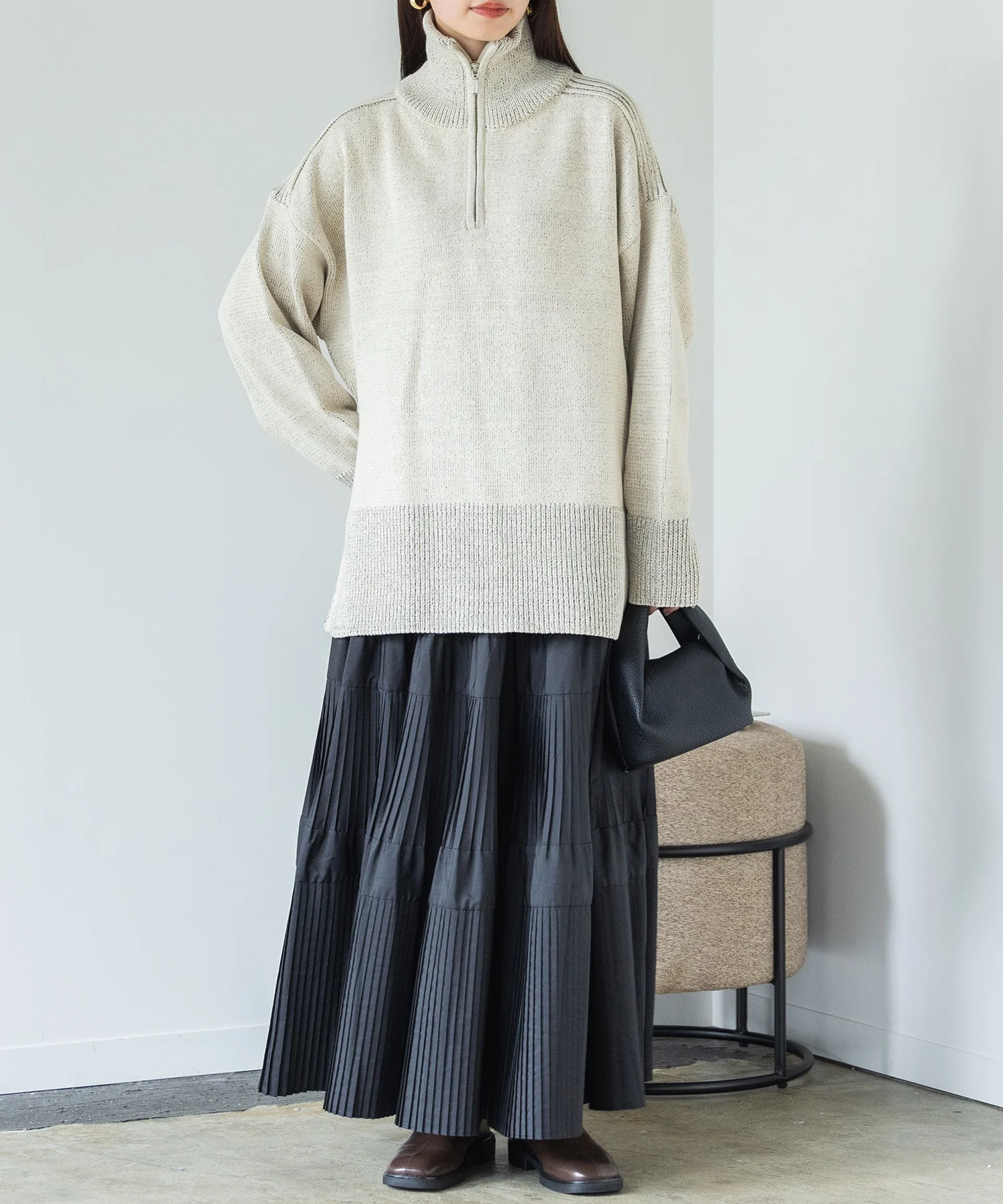 ハーフジップハイネックニット
