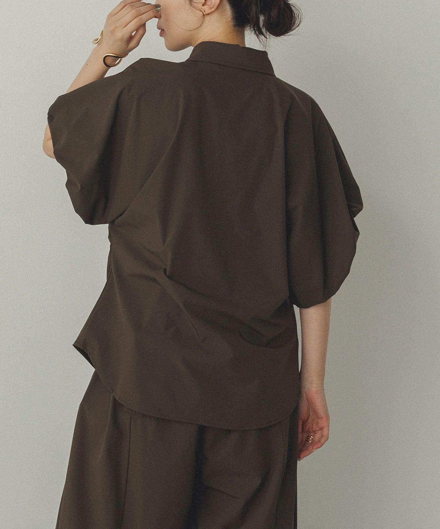 【接触冷感】 パフスリーブシャツ