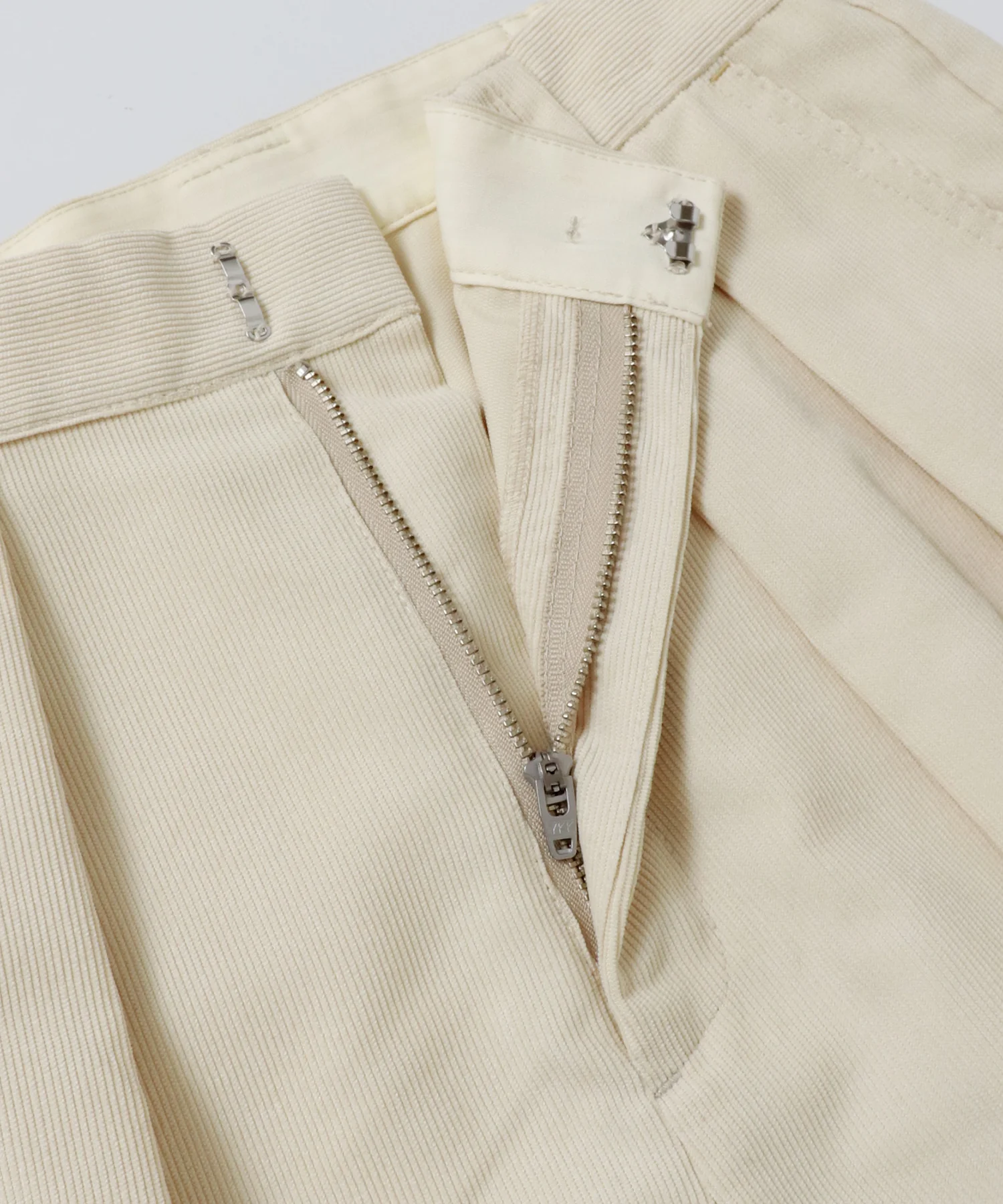 細コール 2タックパンツ