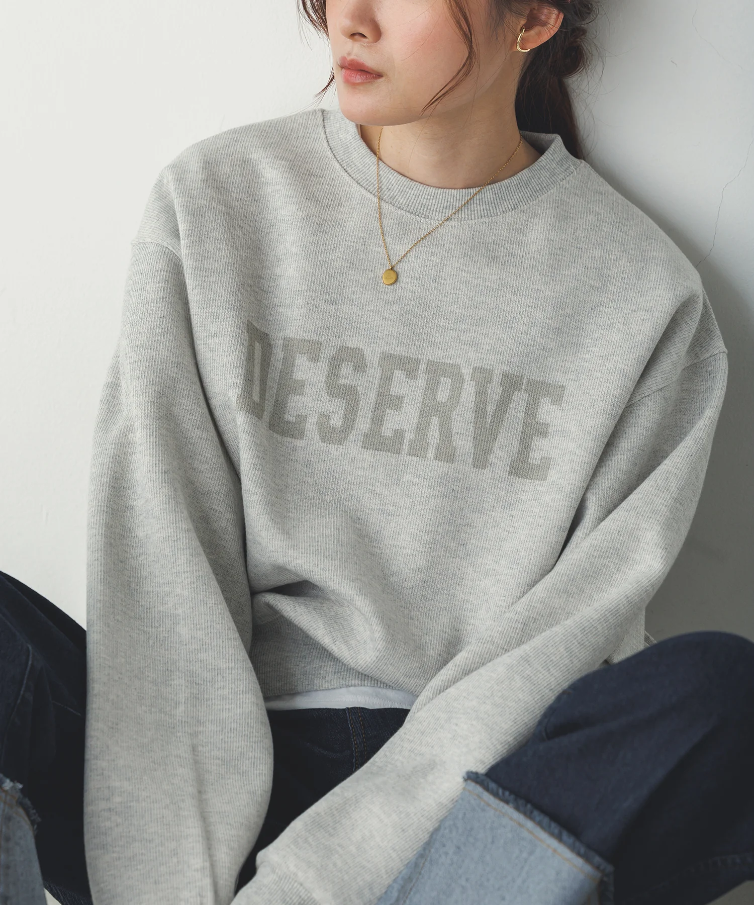 スリーブタック ロゴプリントスウェット