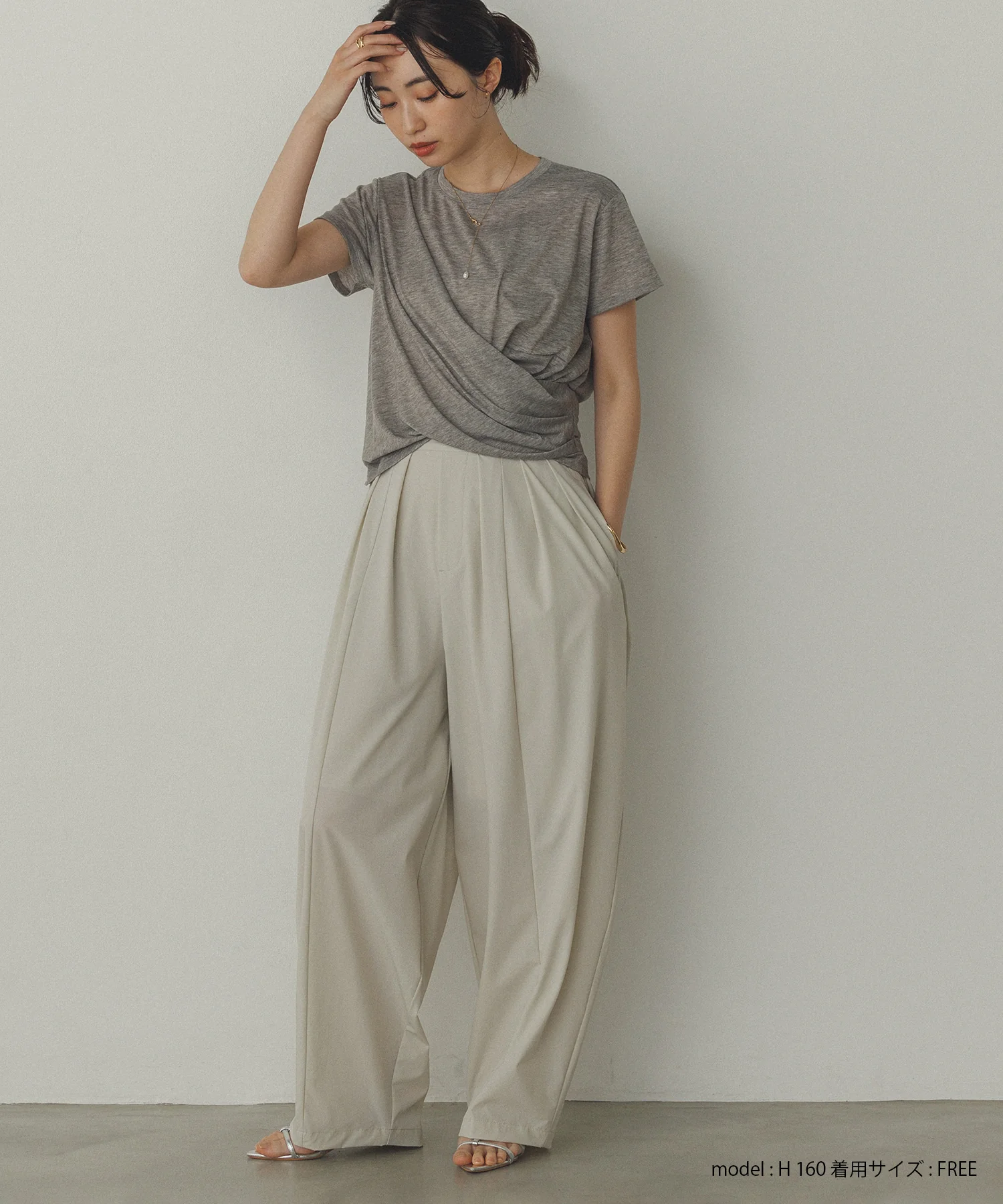 ドレープ デザイントップス