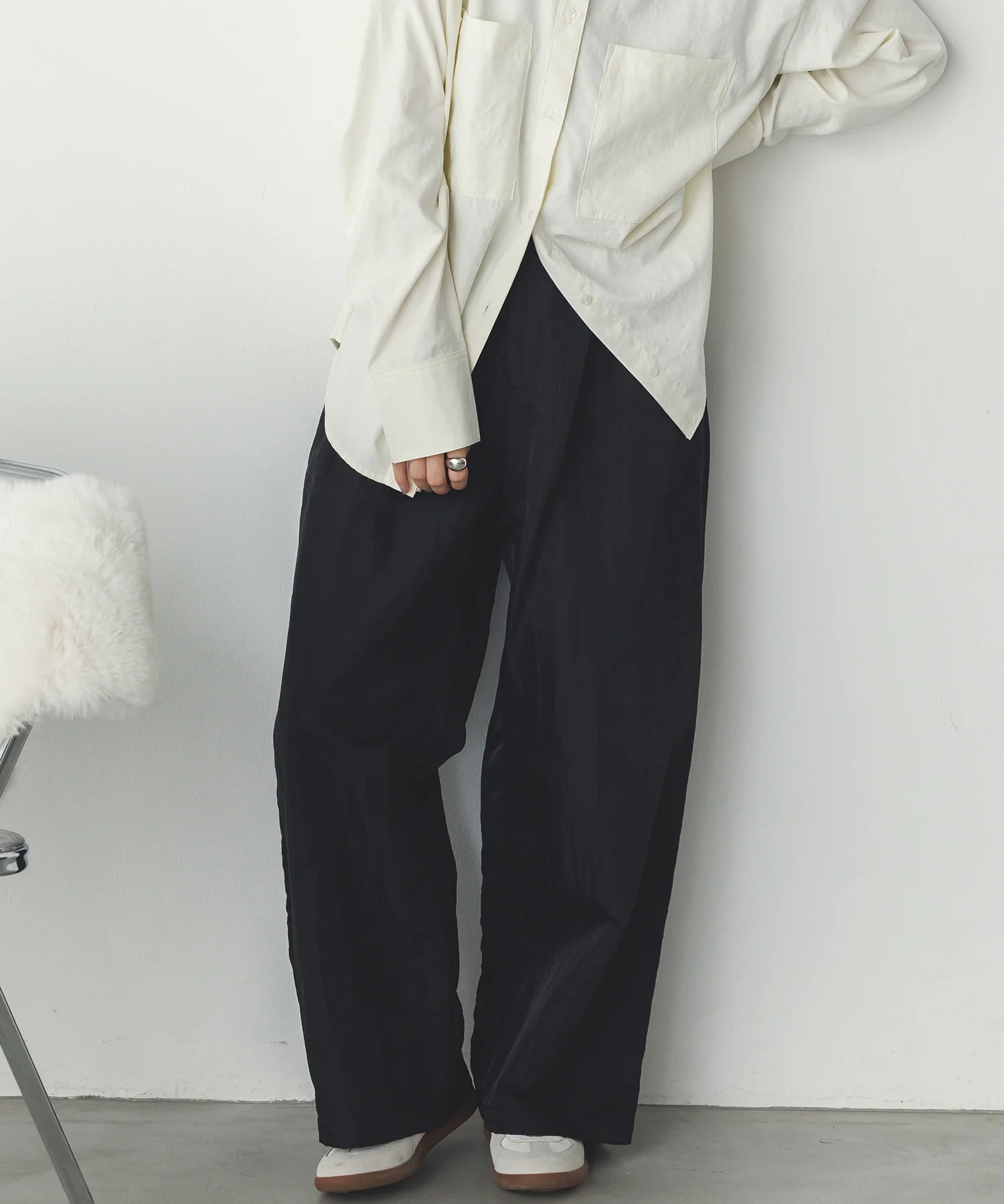 ナイロンツイル タックパンツ