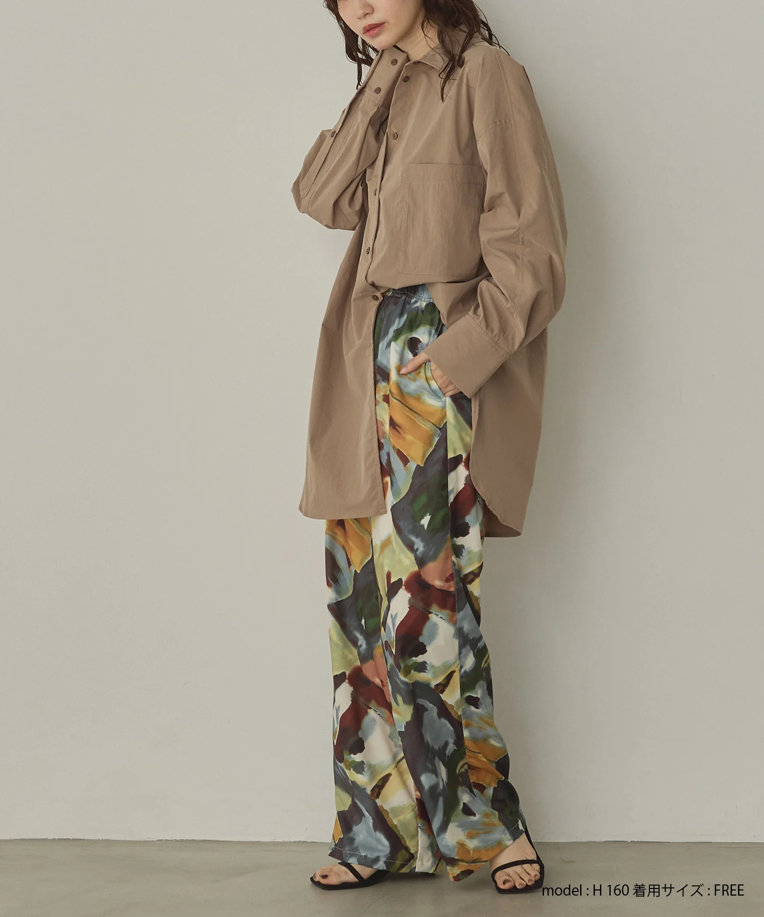 ジョーゼット柄 ストレートパンツ