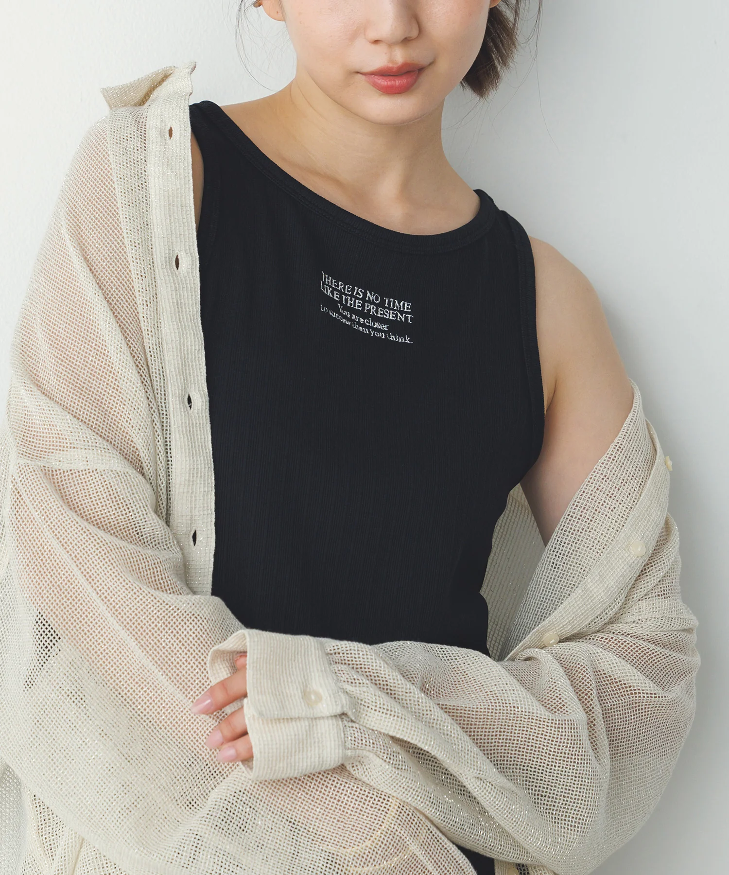 ロゴ刺繍 リブタンクトップ