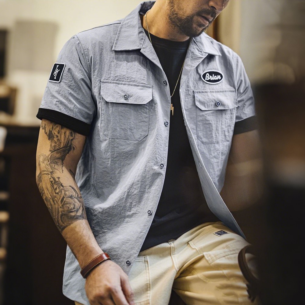 「ブライアン」刺繍付き軽量ナイロンシャツ