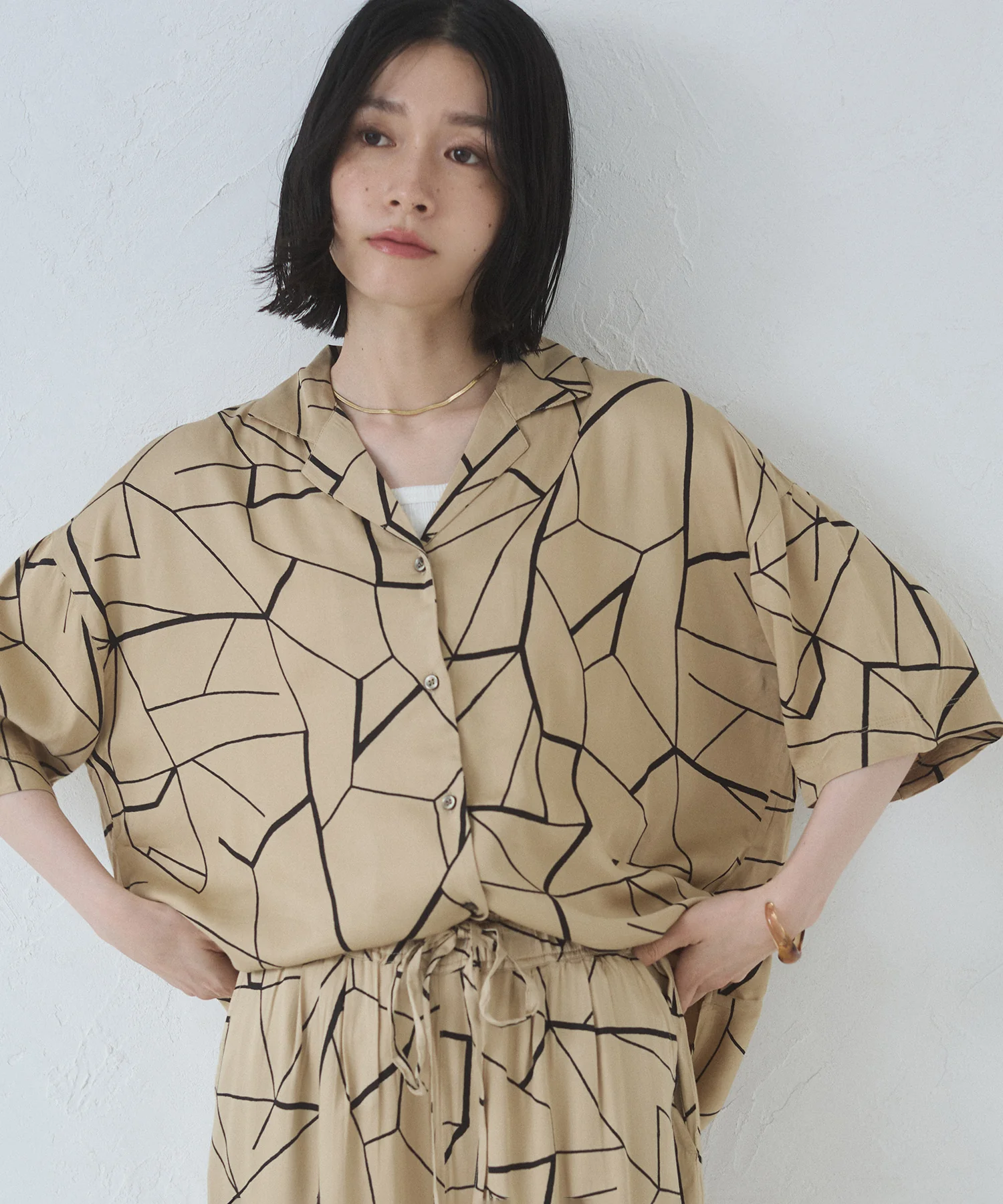 ビスコースサテン プリント開襟シャツ