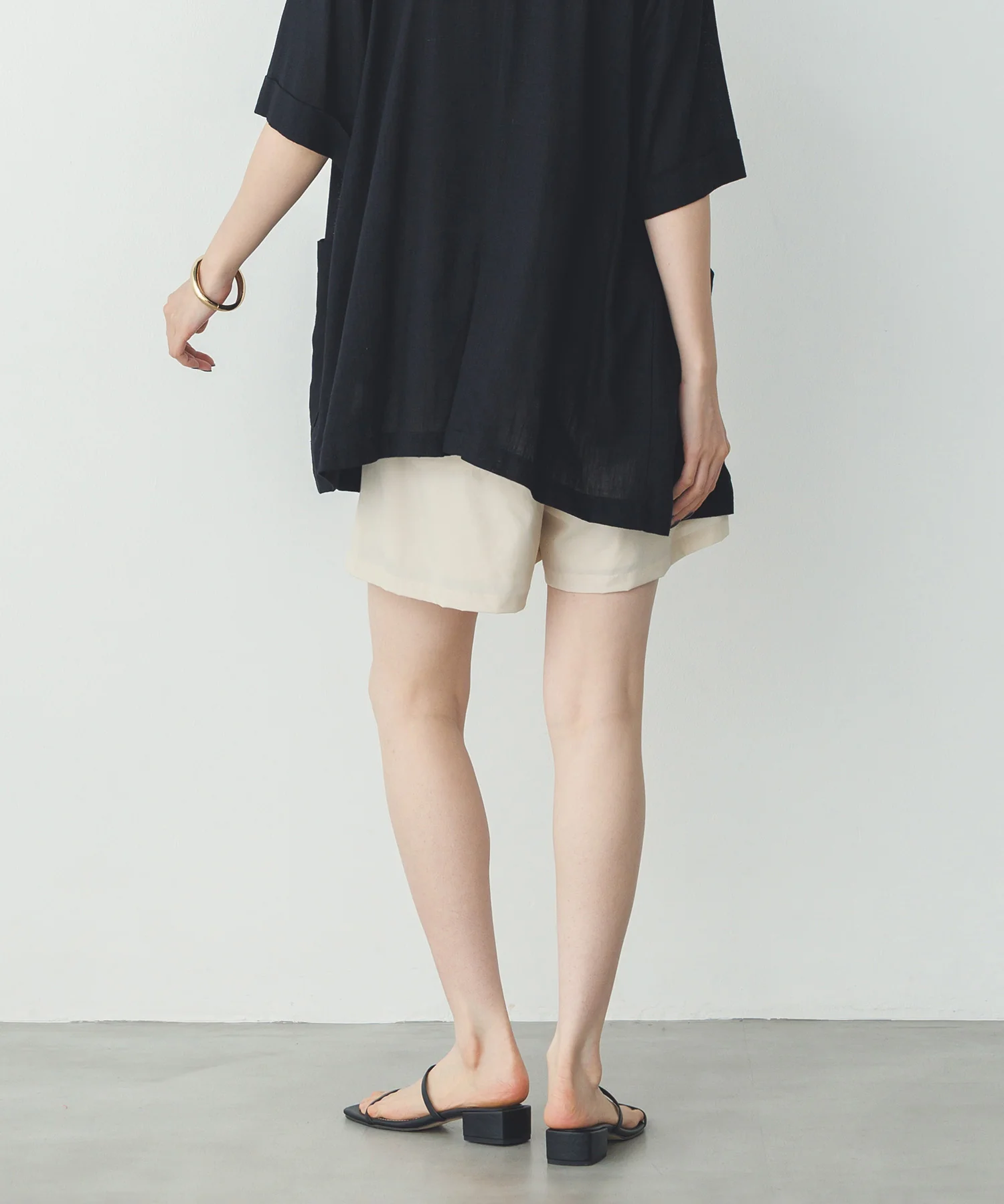 【接触冷感】フリルギャザー ショートパンツ