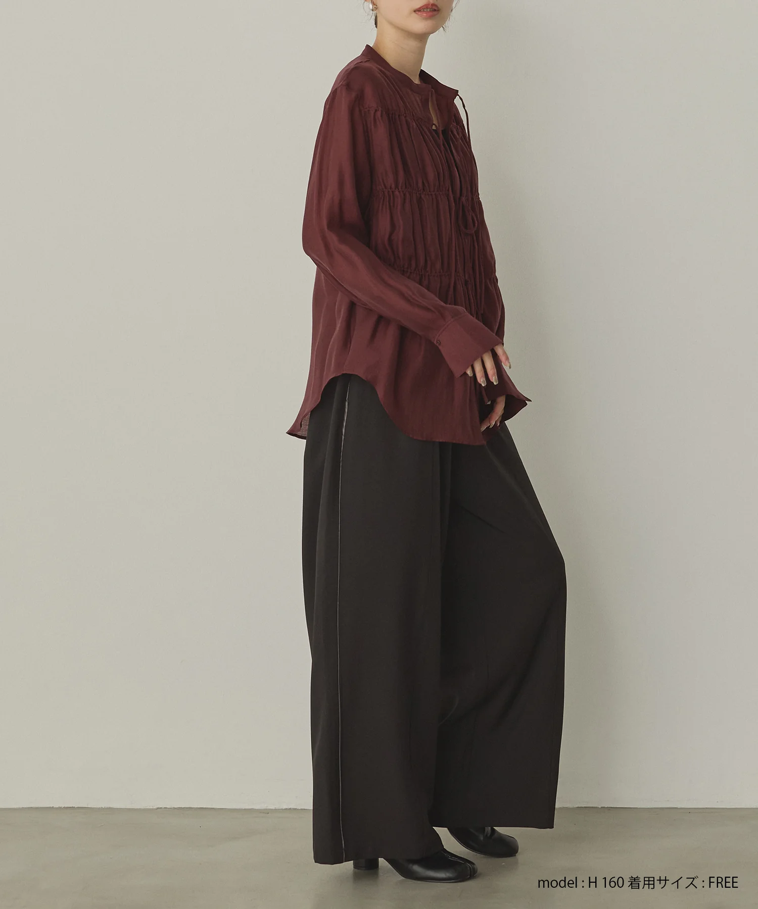 サイドライン ワイドストレートパンツ