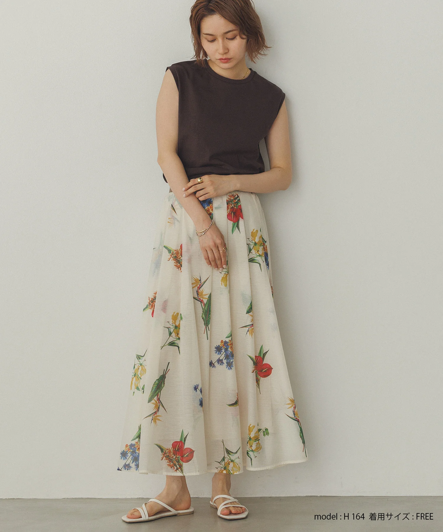 【新色追加】ベーシックノースリーブトップス