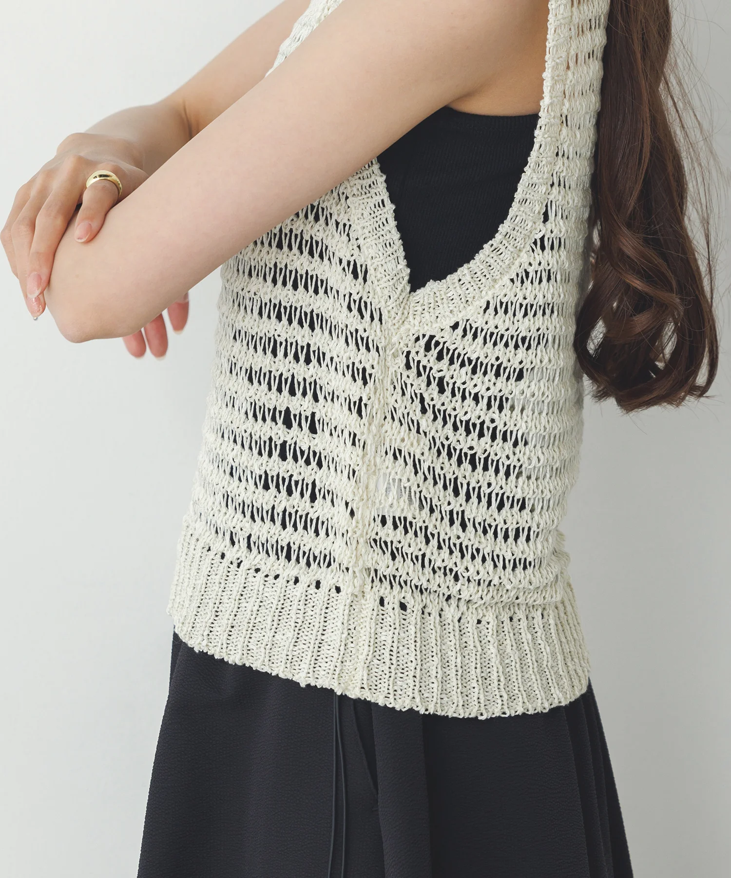 透かし編み ゆるニットタンクトップ