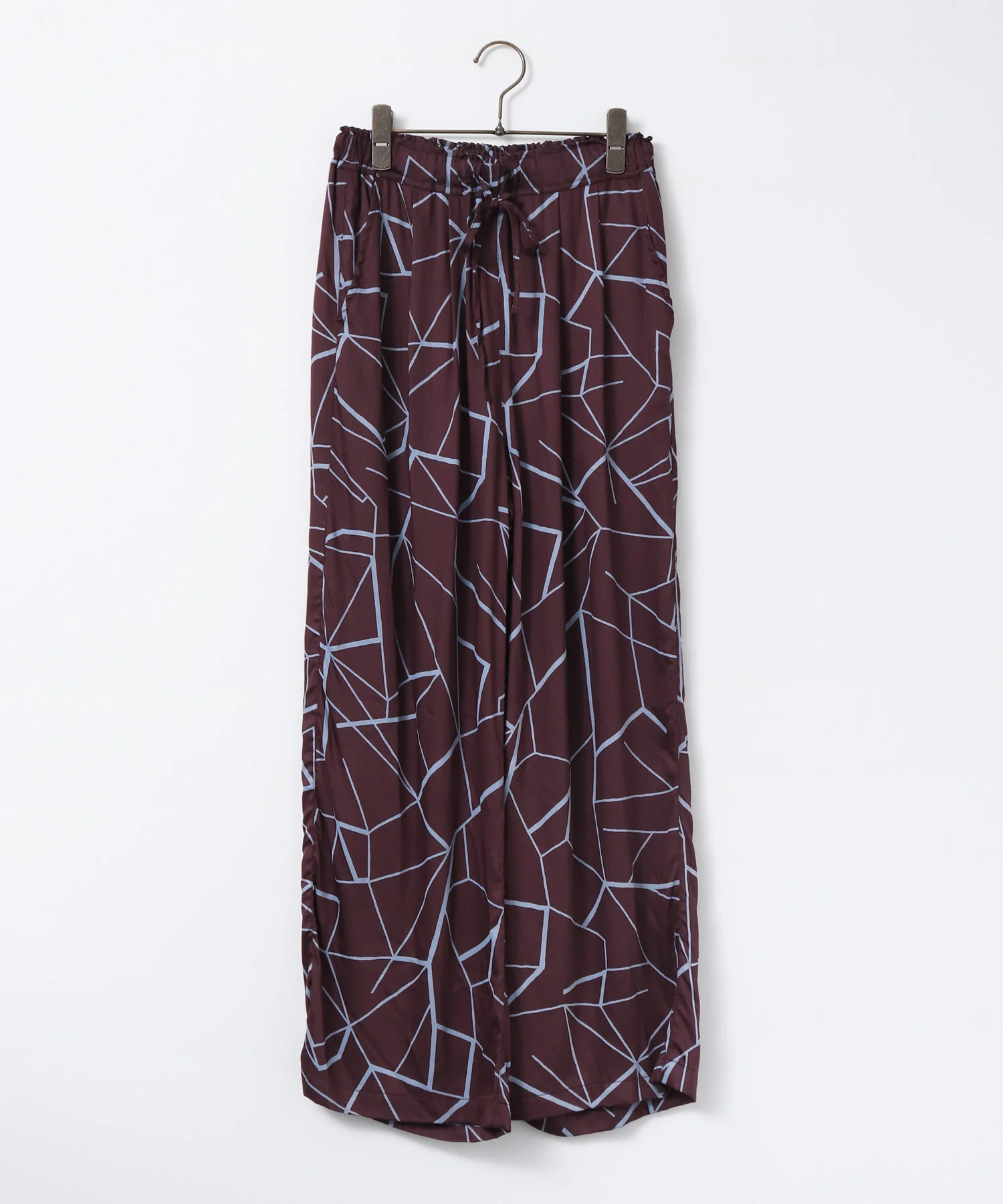 ビスコースサテン プリント タックストレートパンツ