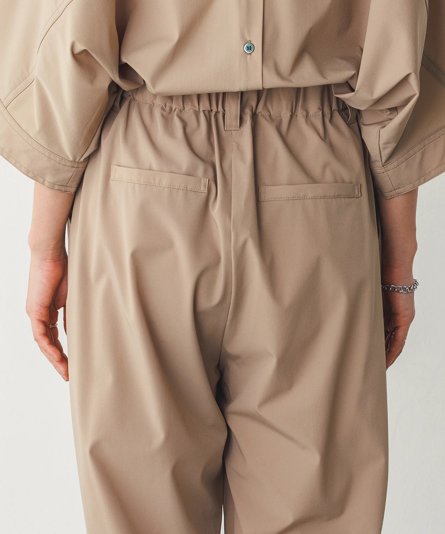 【新色追加】接触冷感テーパードパンツ