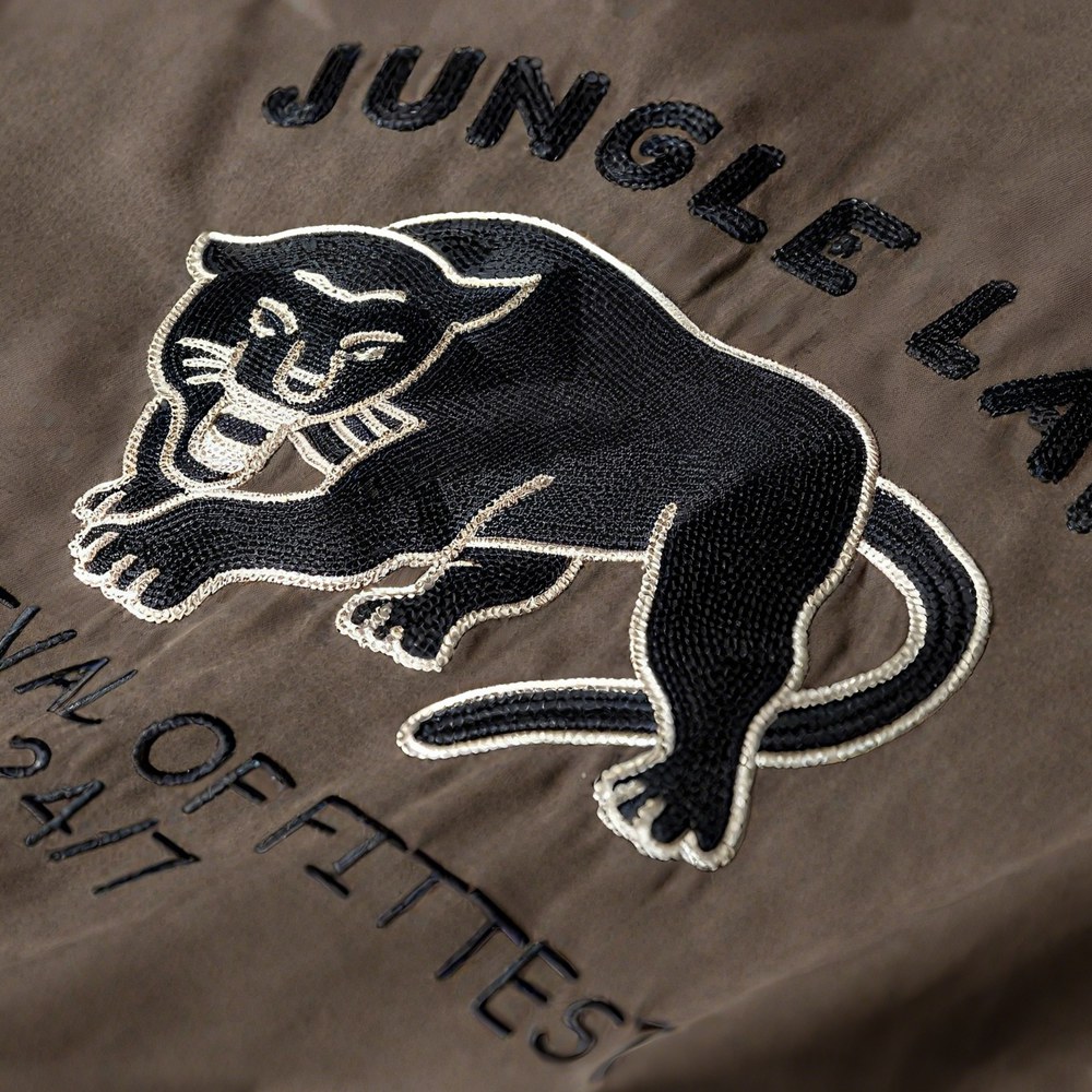 「ジャングルの掟」ブラックパンサー刺繍　ピーチスキン キューバカラーシャツ