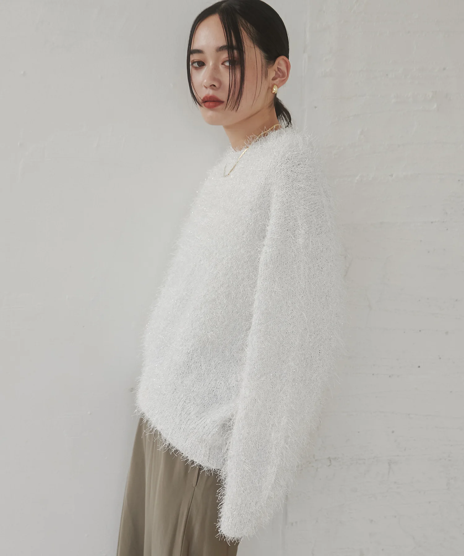 ラメフェザーニット