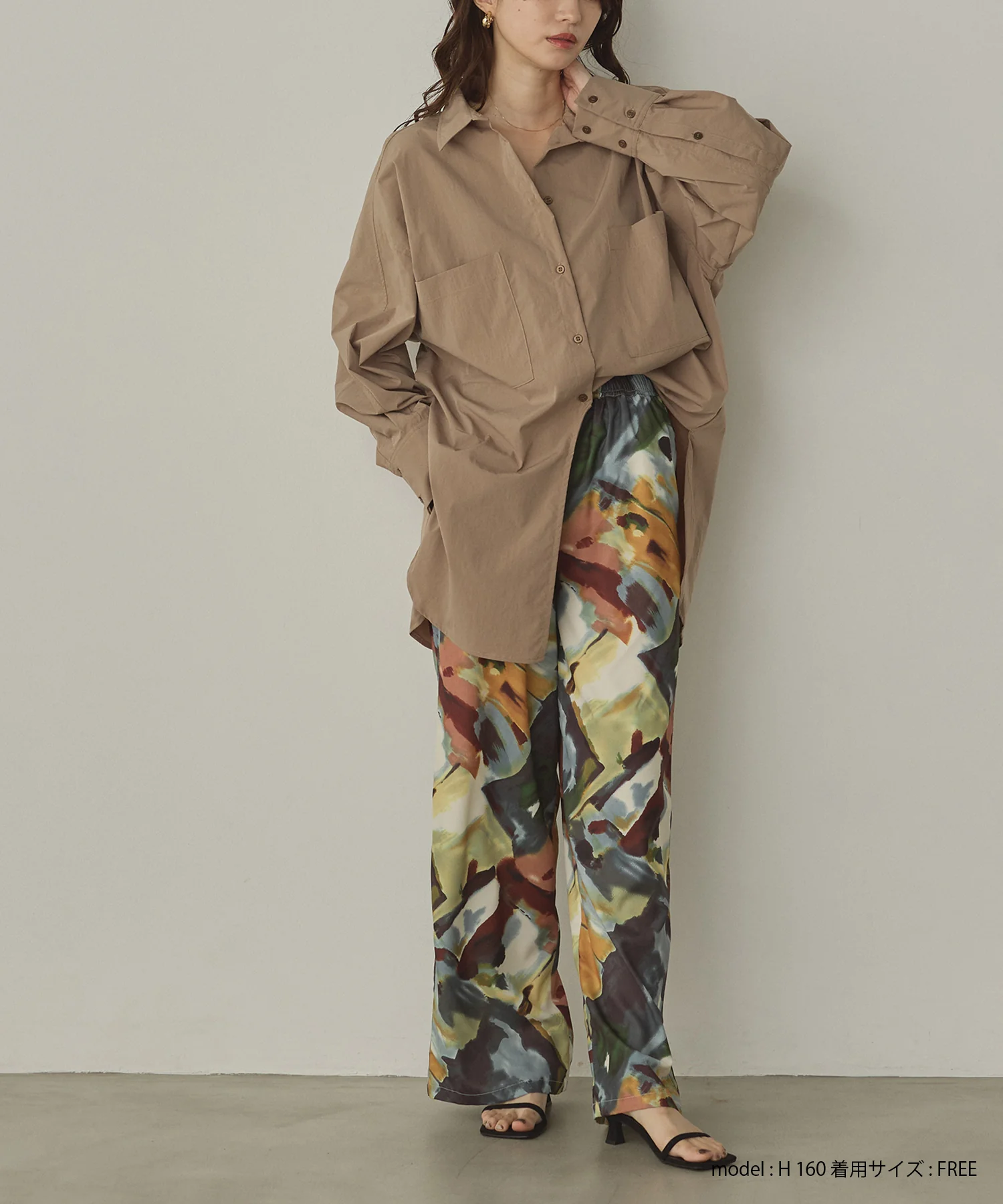 ジョーゼット柄 ストレートパンツ