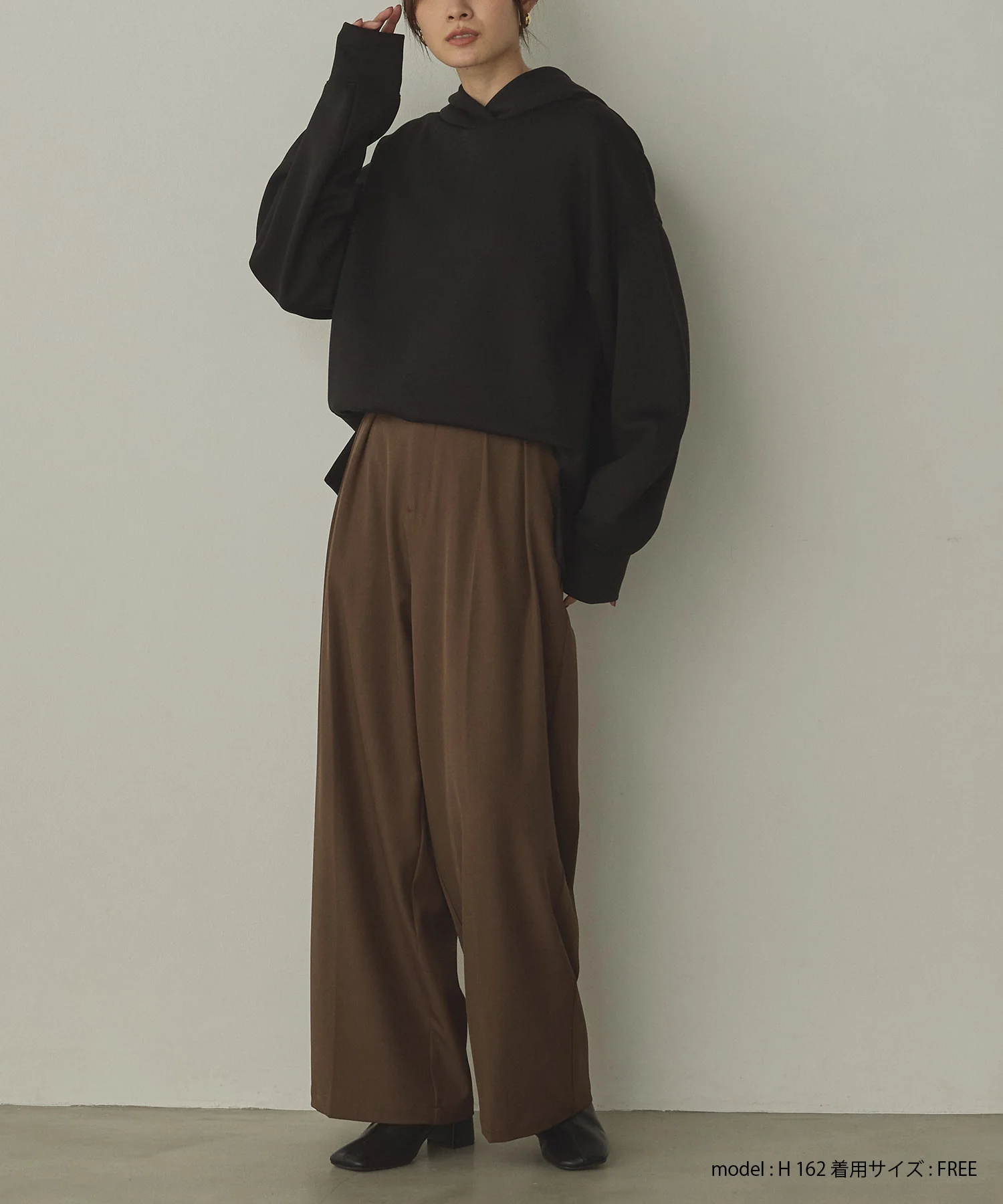 ポリツイル タックパンツ