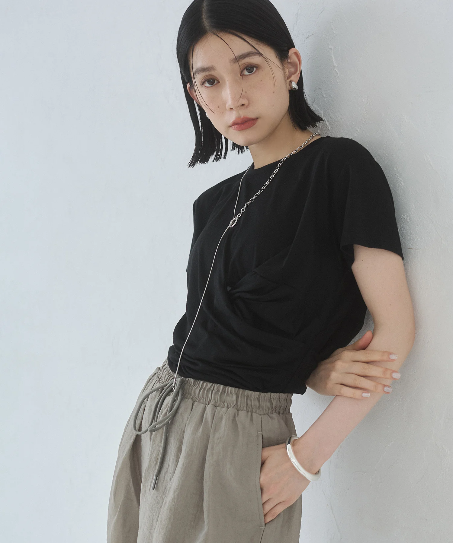 ドレープ デザイントップス