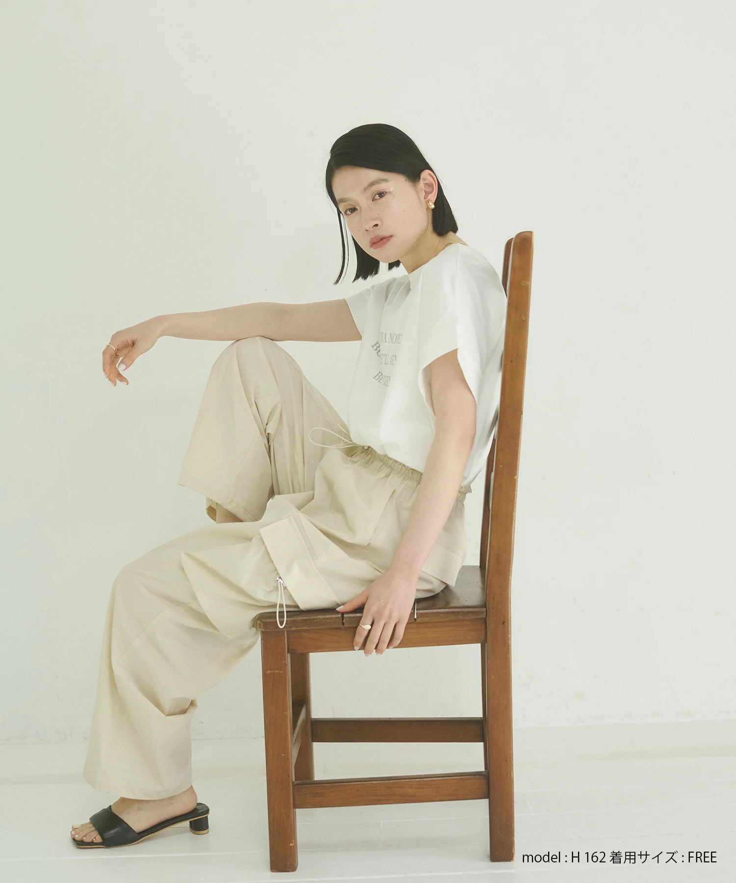 紫外線変化 ロゴTシャツ