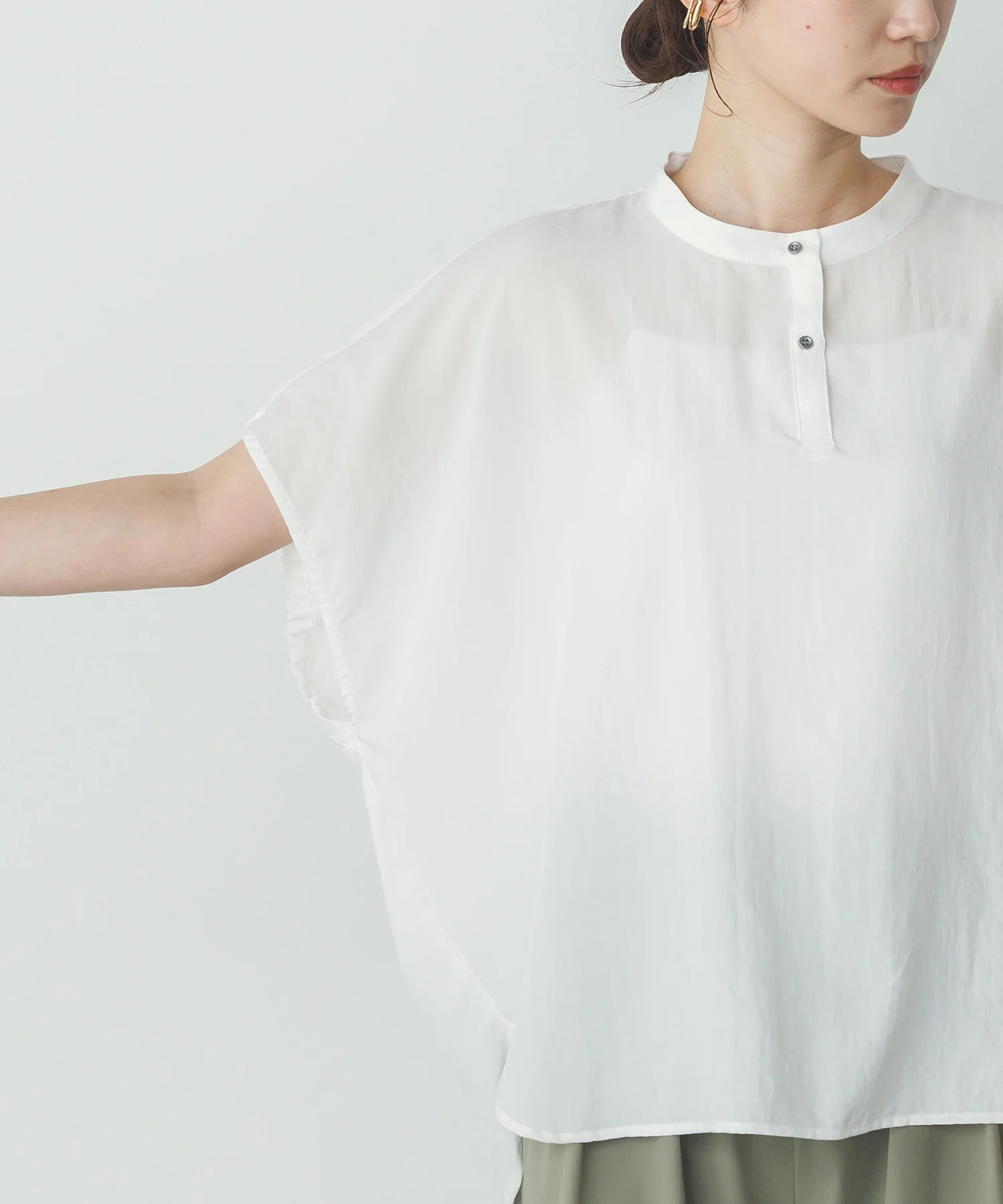 スパンローン ボリュームフレンチブラウス