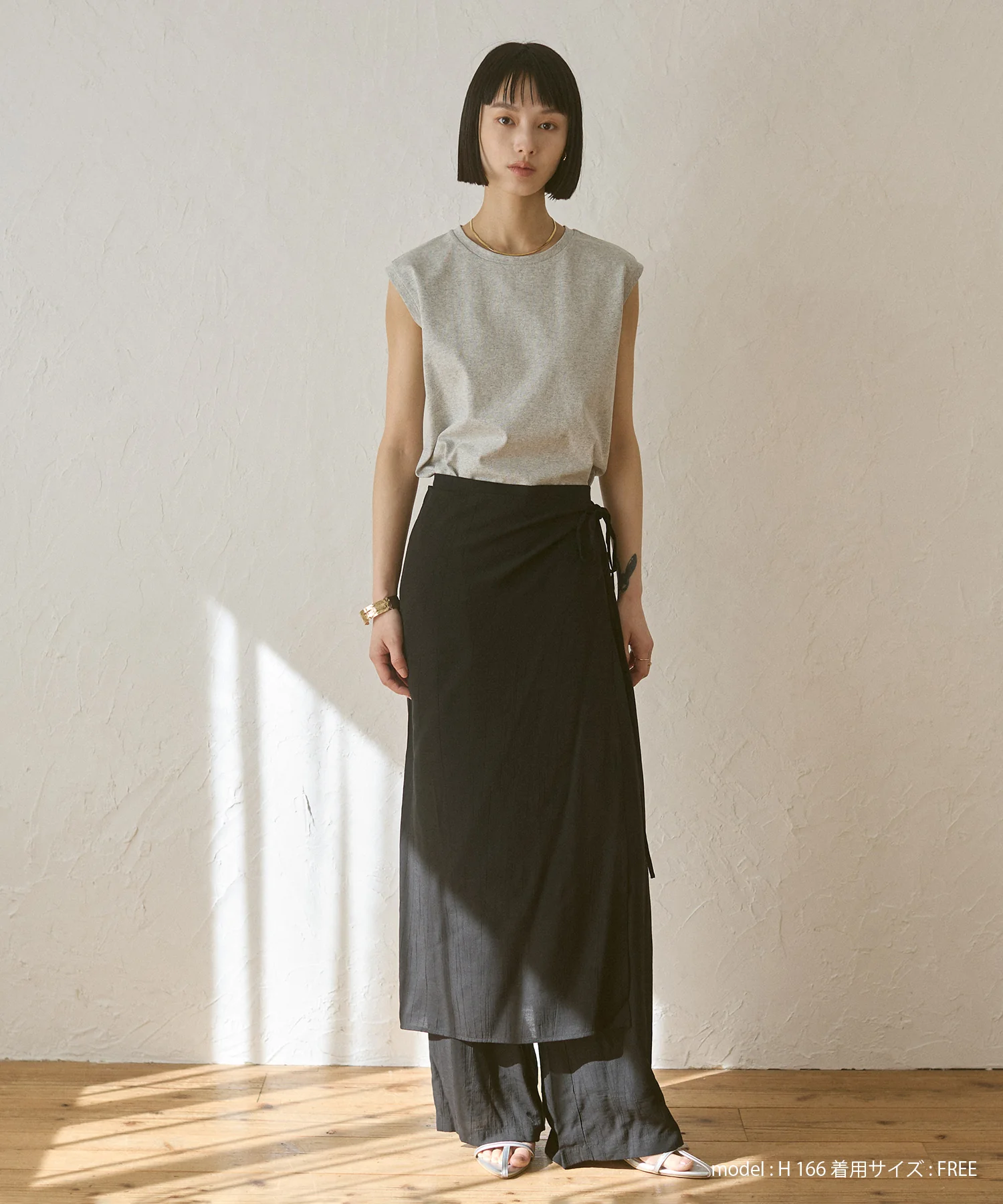 【新色追加】ベーシックノースリーブトップス