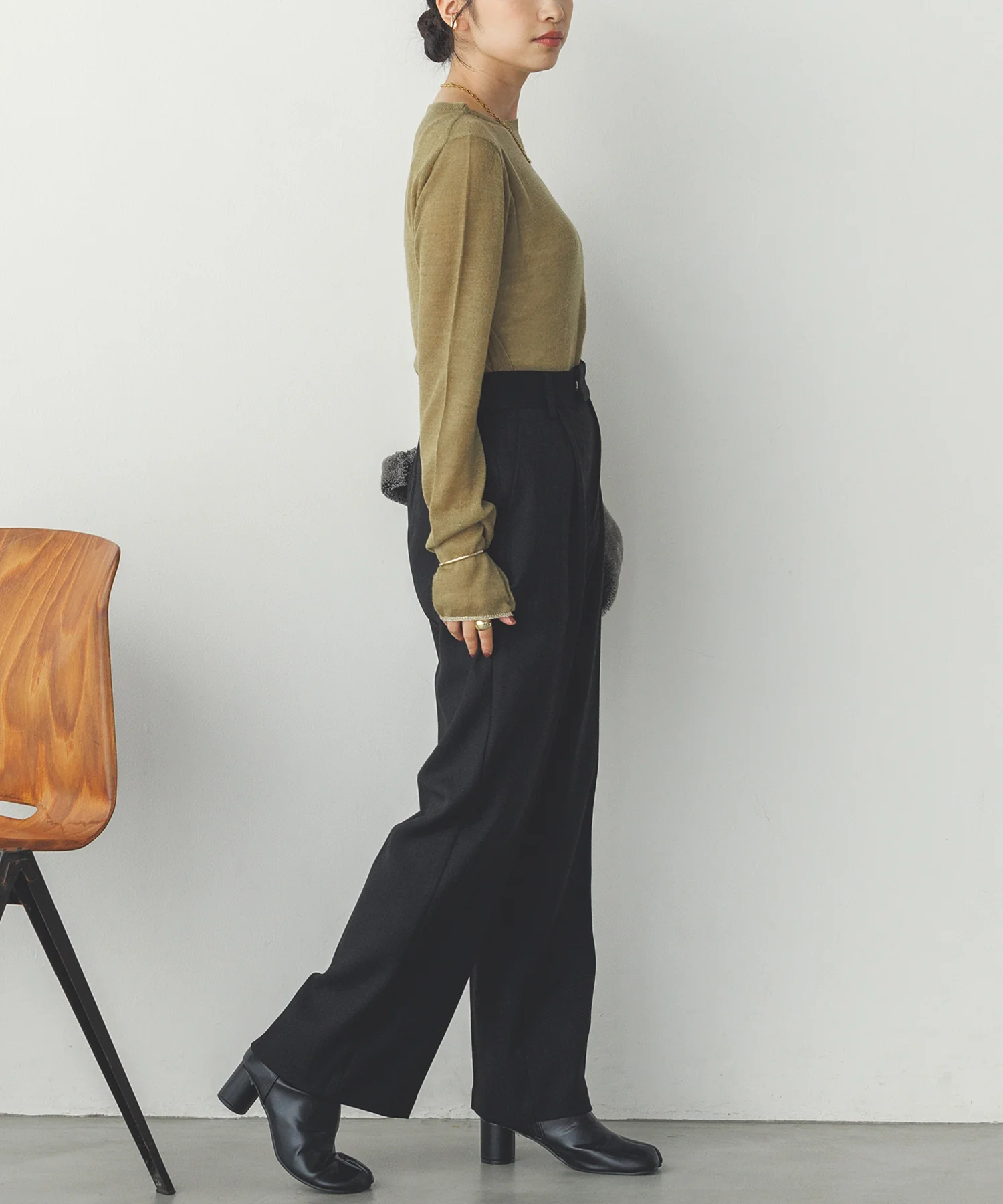 【WEB限定/別注】ラメライン入り ウールミックスシアーニット