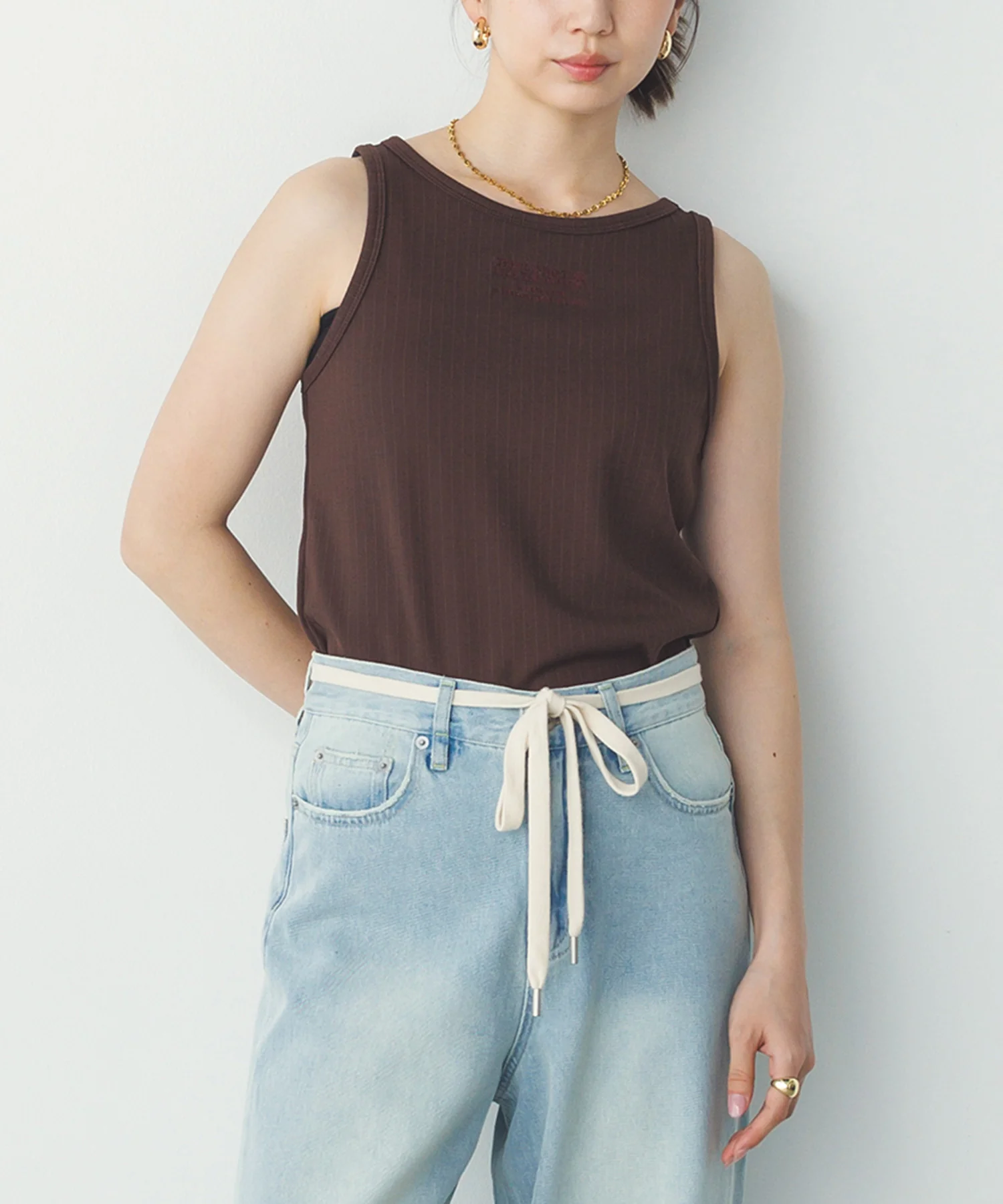 ロゴ刺繍 リブタンクトップ