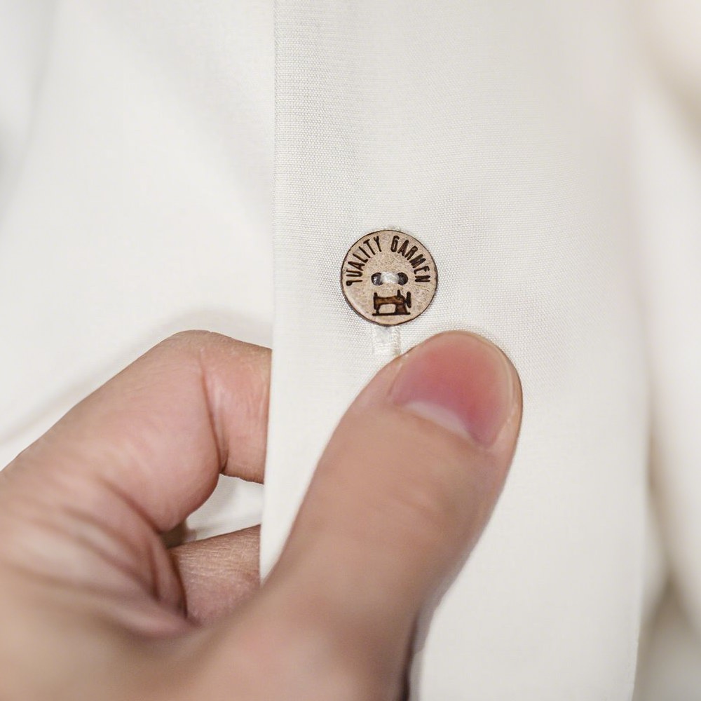 「モニュメントバレー・ライダー」軽量チェーンステッチ刺繍折り襟シャツ