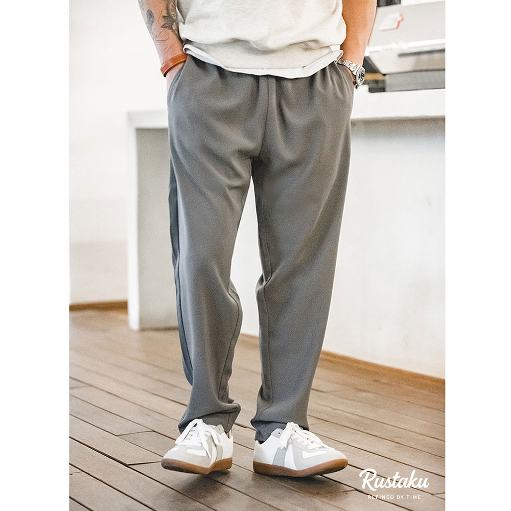 ミッドライズストレートカーキスラックス　シワになりにくい イージーケア