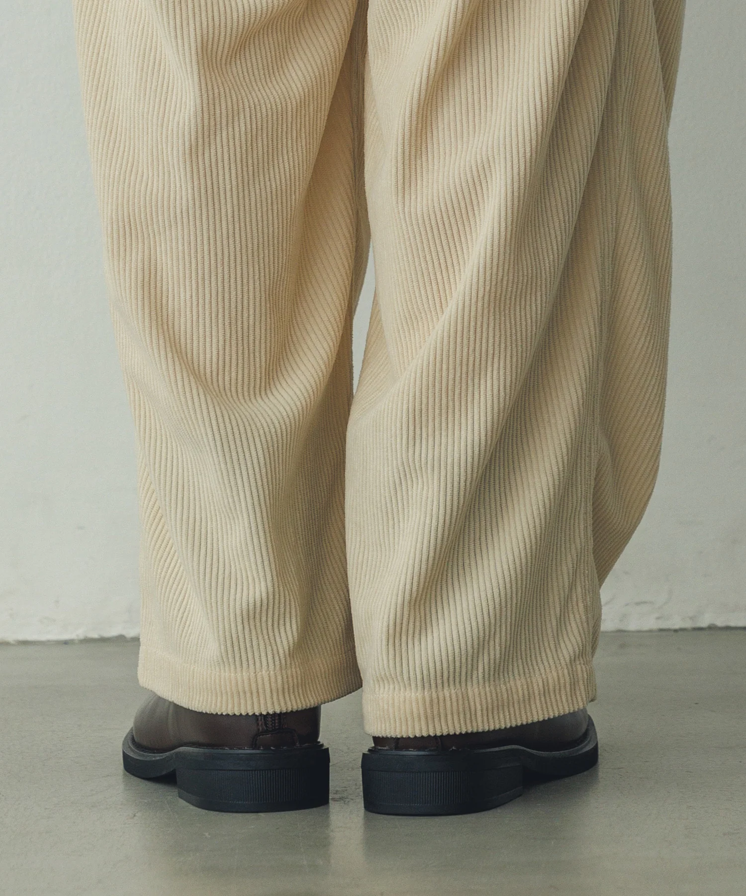 コーデュロイ コクーンパンツ