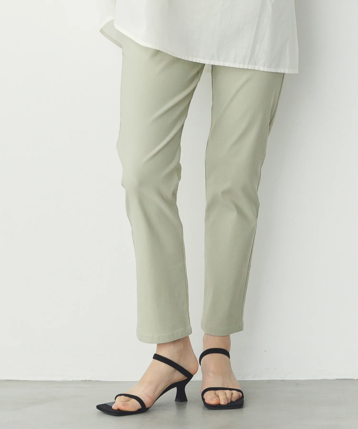 【ストレッチ】バリラクテーパードパンツ　S/Mサイズ