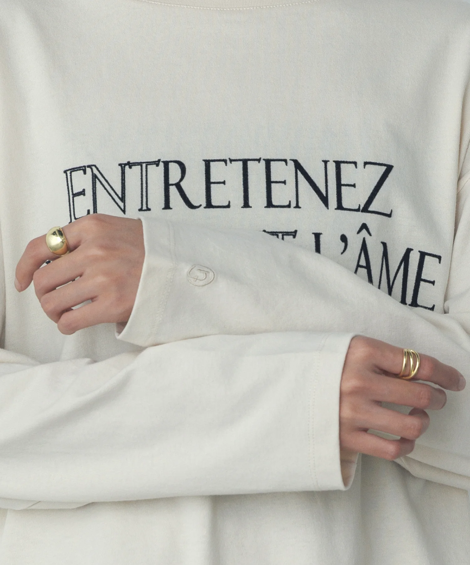 フロッキープリント ロゴロンTシャツ