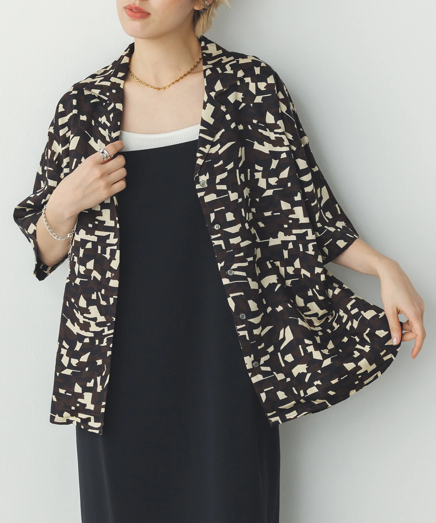 ジオメトリックプリント 半袖シャツ