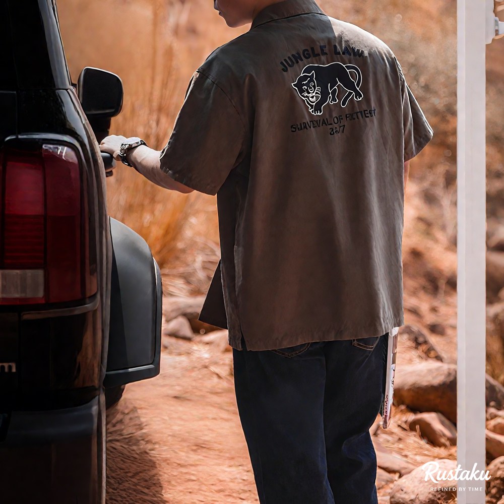 「ジャングルの掟」ブラックパンサー刺繍　ピーチスキン キューバカラーシャツ