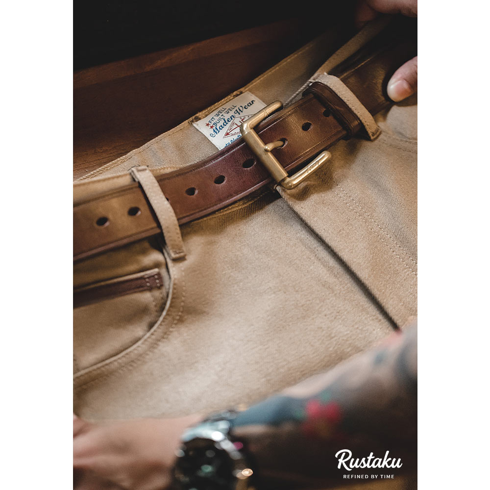 秋限定　イエローストーンパーク セルビッジストレートデニムパンツ