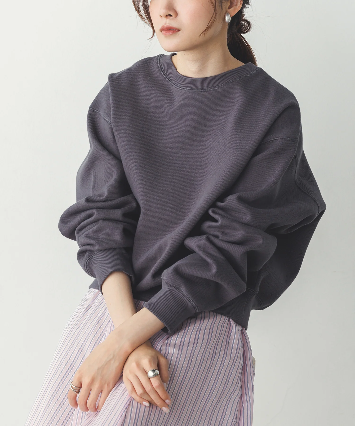 シャイニー糸ステッチ スウェット