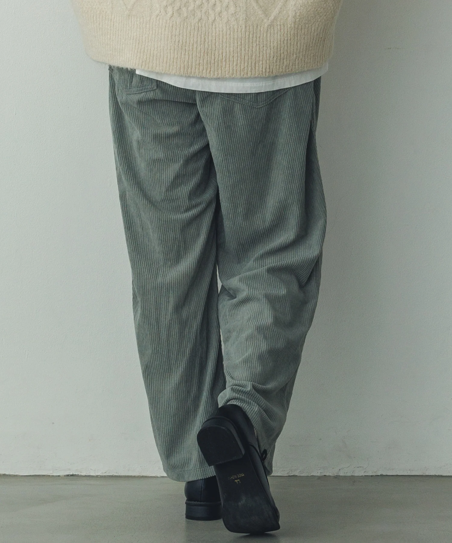 コーデュロイ ワイドストレートパンツ