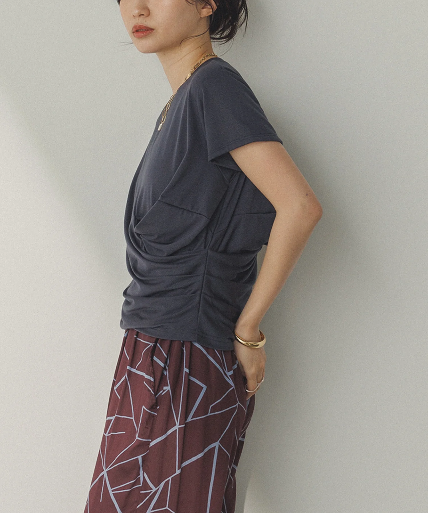 ドレープ デザイントップス