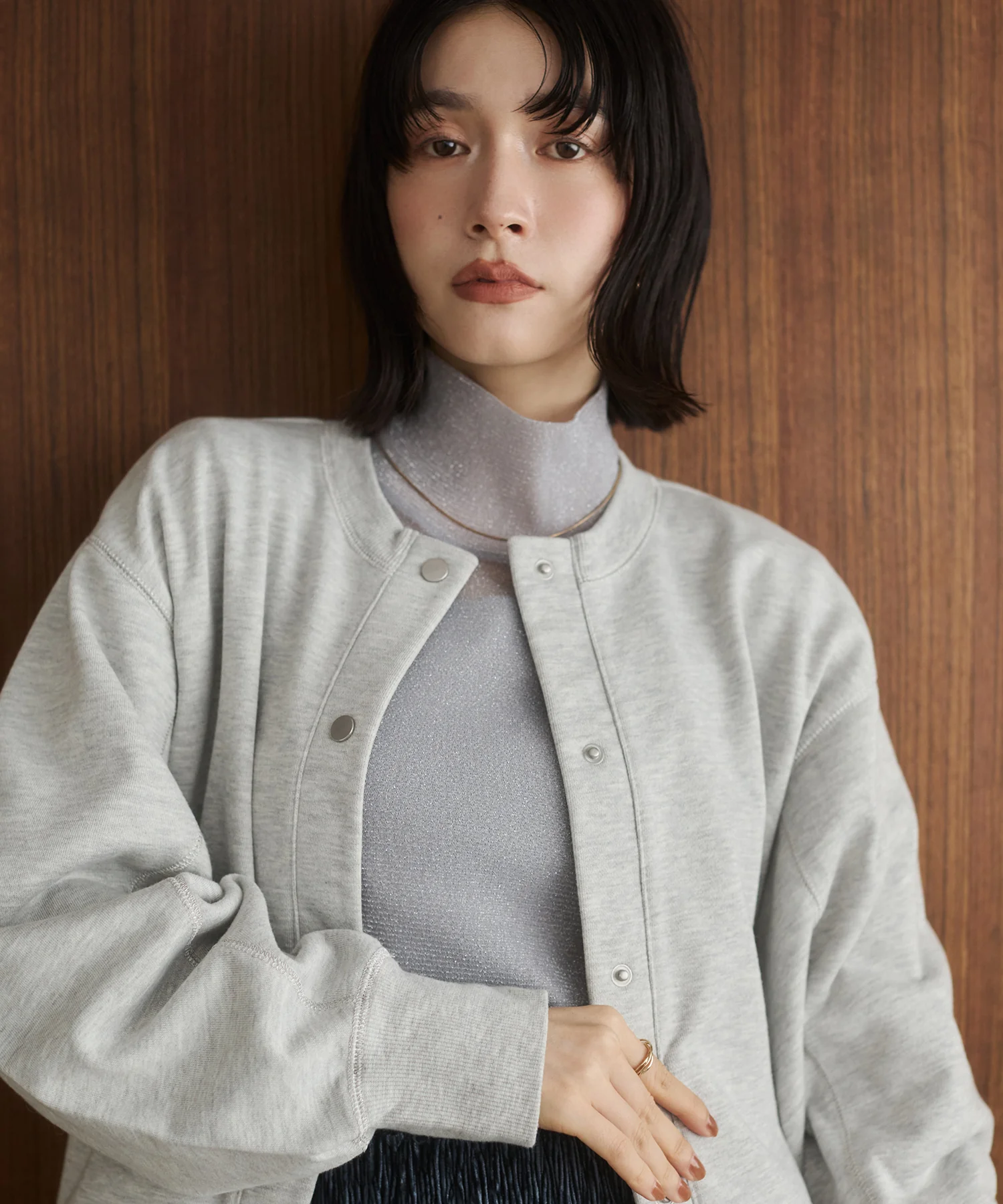 【新色追加】ラメシアー ハイネックトップス