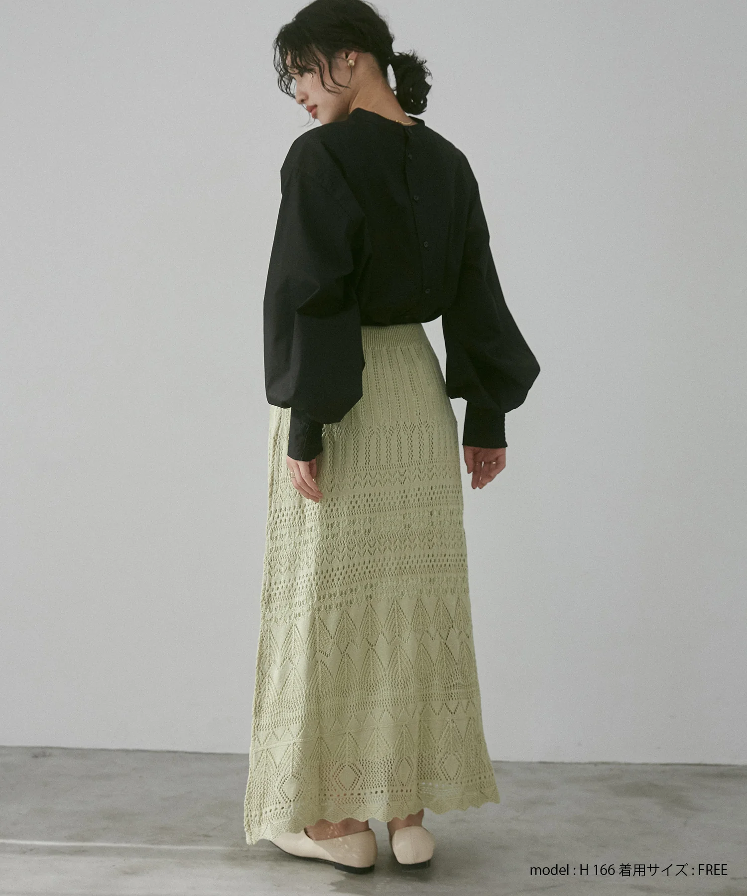 【WEB限定/別注】バンドカラー ボリュームスリーブ2WAYブラウス